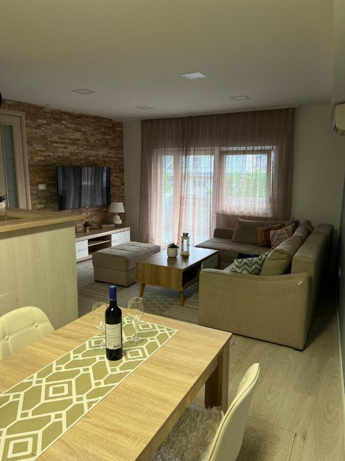 Apartman Mak Mostar Exteriör bild